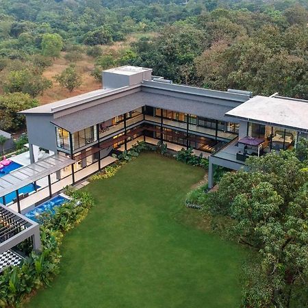 Stayvista At The Charcoal Villa Luxury Collection Алибаг Екстериор снимка