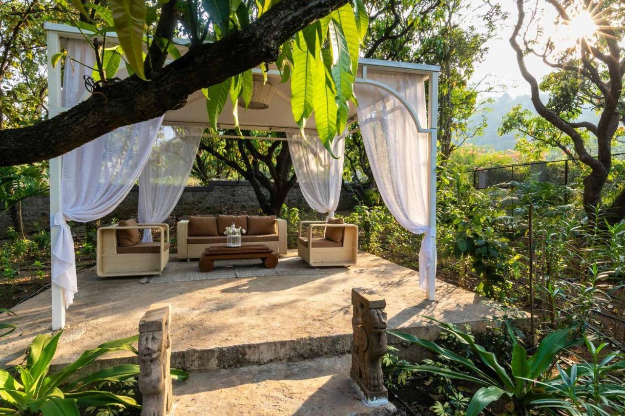Stayvista At The Charcoal Villa Luxury Collection Алибаг Екстериор снимка