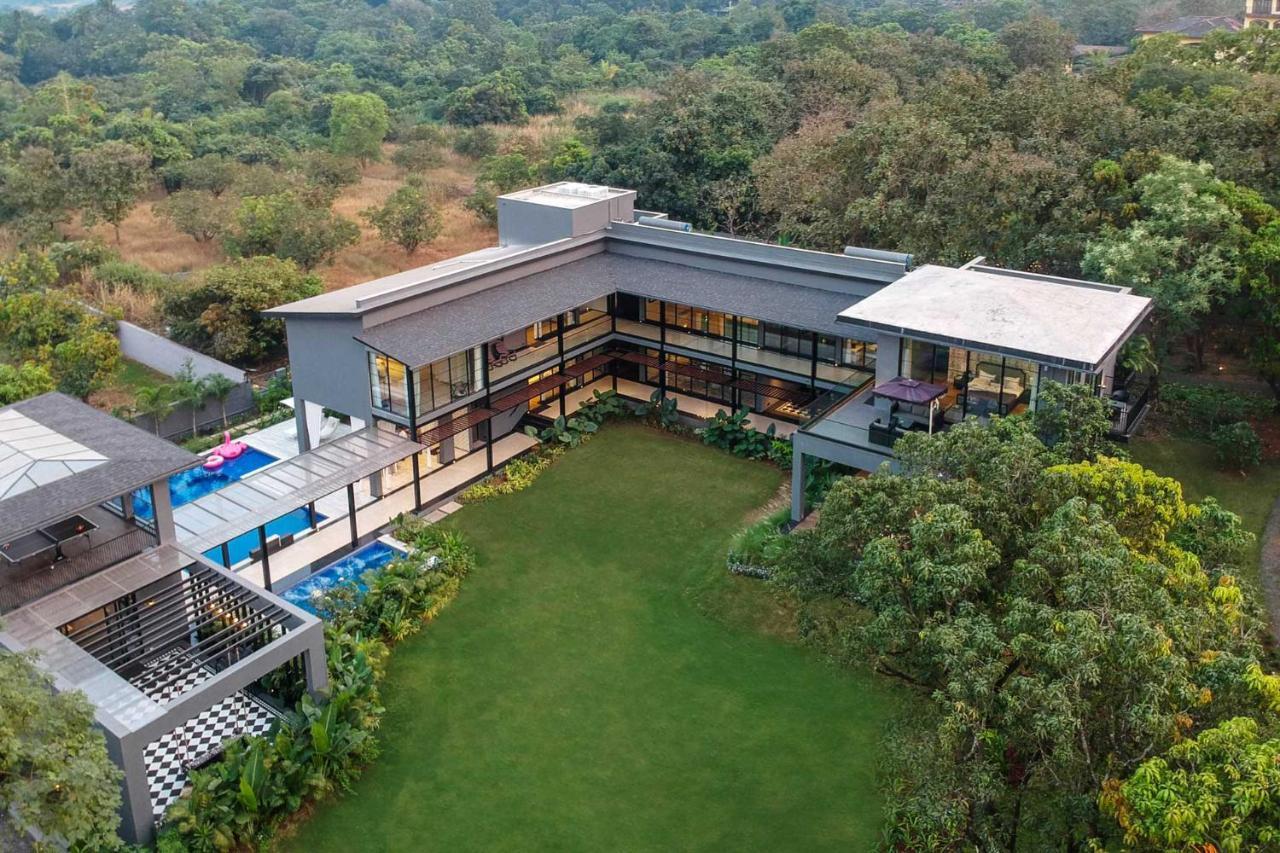 Stayvista At The Charcoal Villa Luxury Collection Алибаг Екстериор снимка