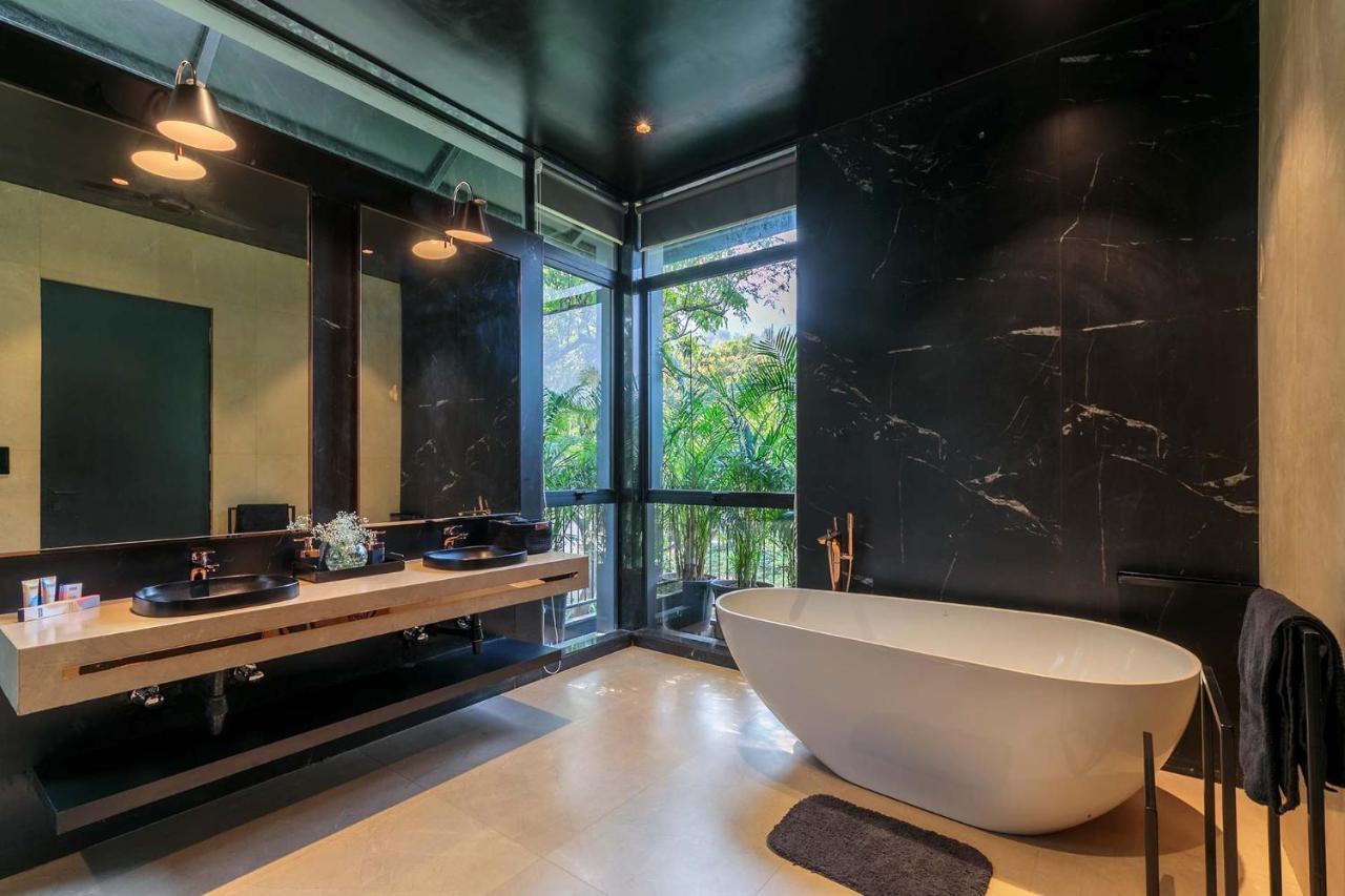 Stayvista At The Charcoal Villa Luxury Collection Алибаг Екстериор снимка