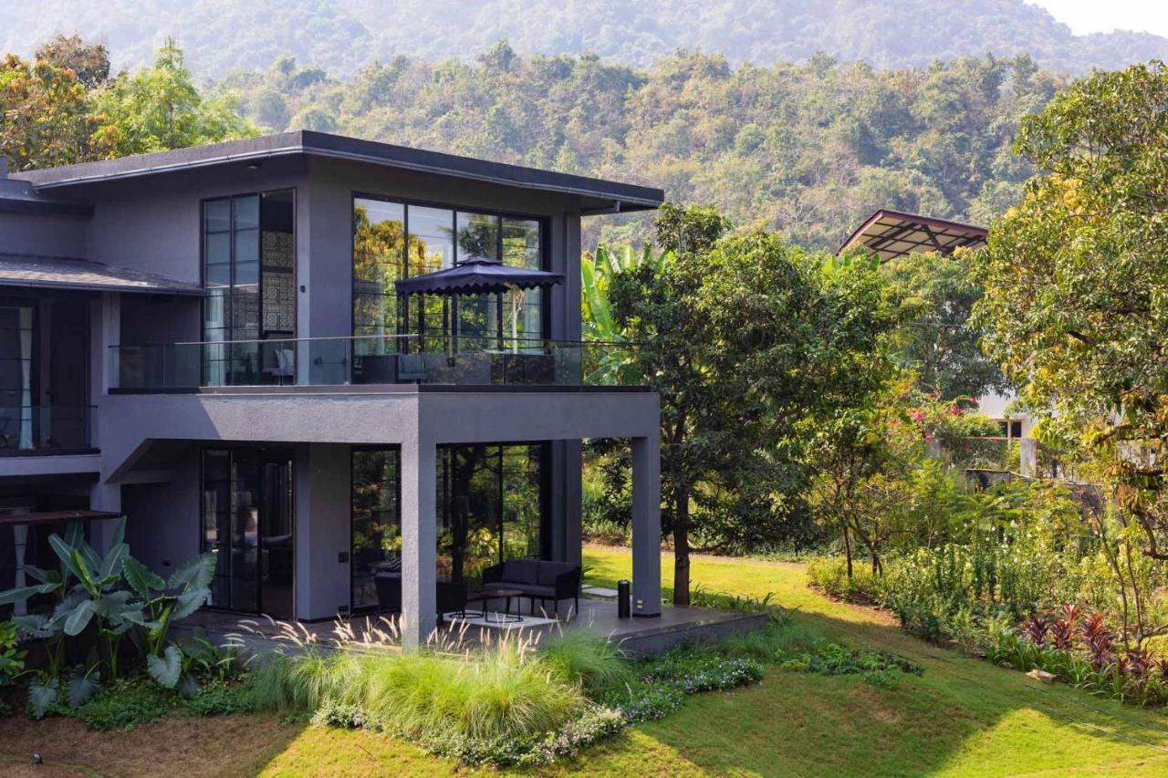 Stayvista At The Charcoal Villa Luxury Collection Алибаг Екстериор снимка